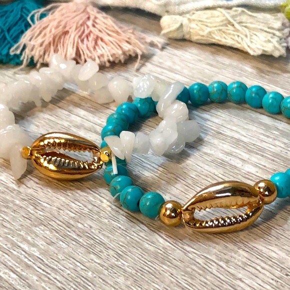 NWT Puka Shell Beaded Stretch Bracelets Lot of Two - Picture 1 of 7